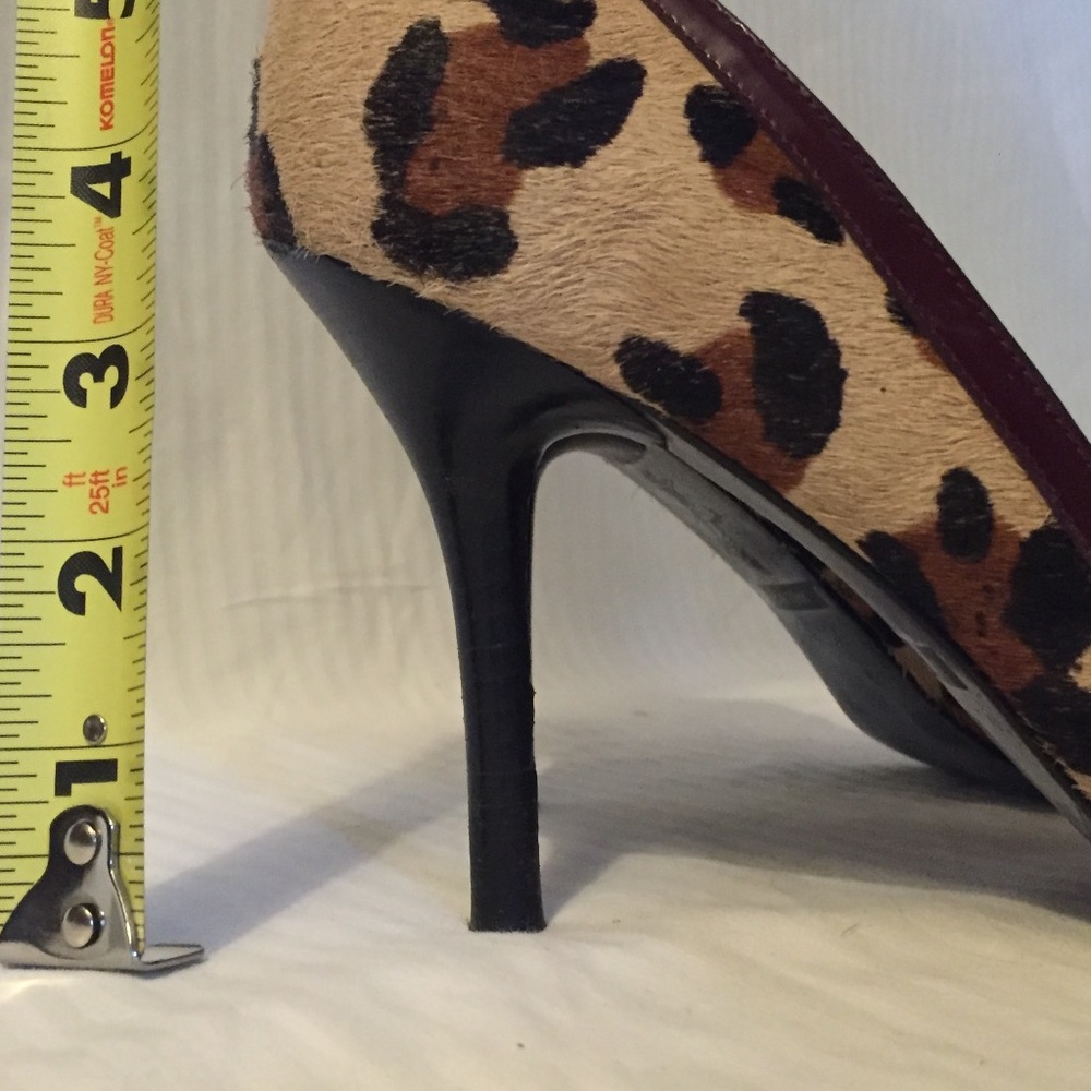 ✨ Fierce & Fabulous Guess Leopard Print Stilettos 🐆👠 - Picture 3 of 10
